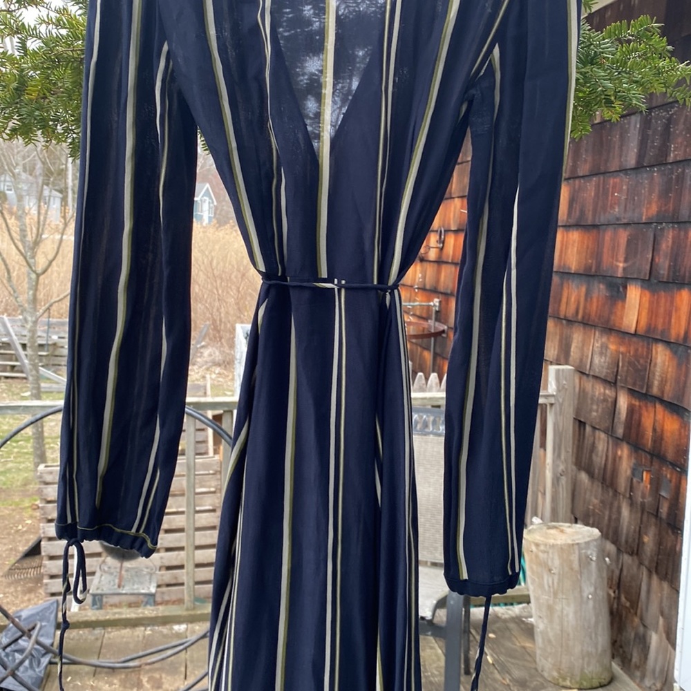 Urban outfitters brand wrap dress. Excellent like new condition!Stripe it up!